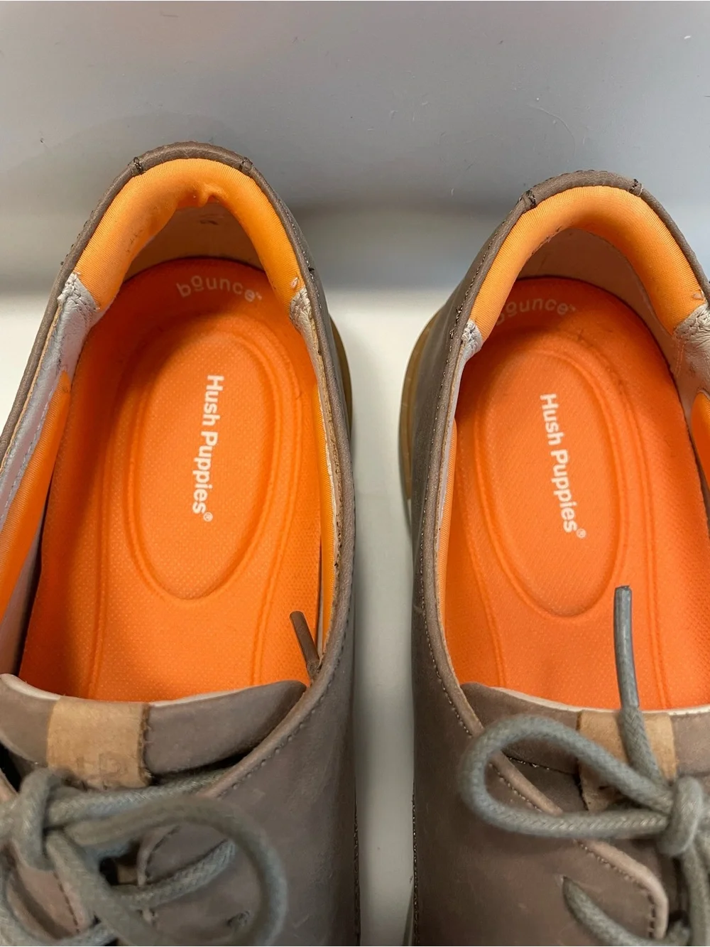 Hush Puppies Men’s Taupe Leather Lace-Up Oxfords with Orange Insole